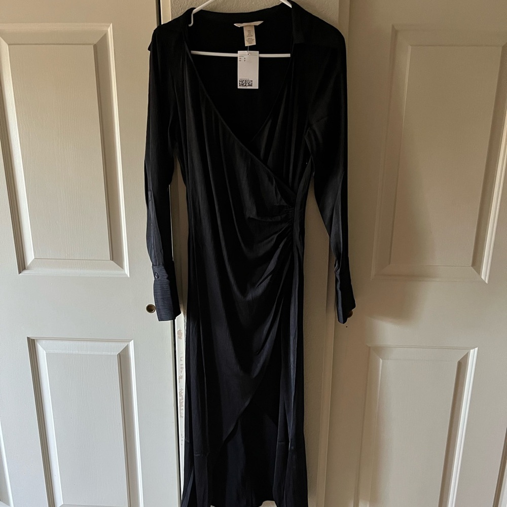 H&M Silky black midi dress